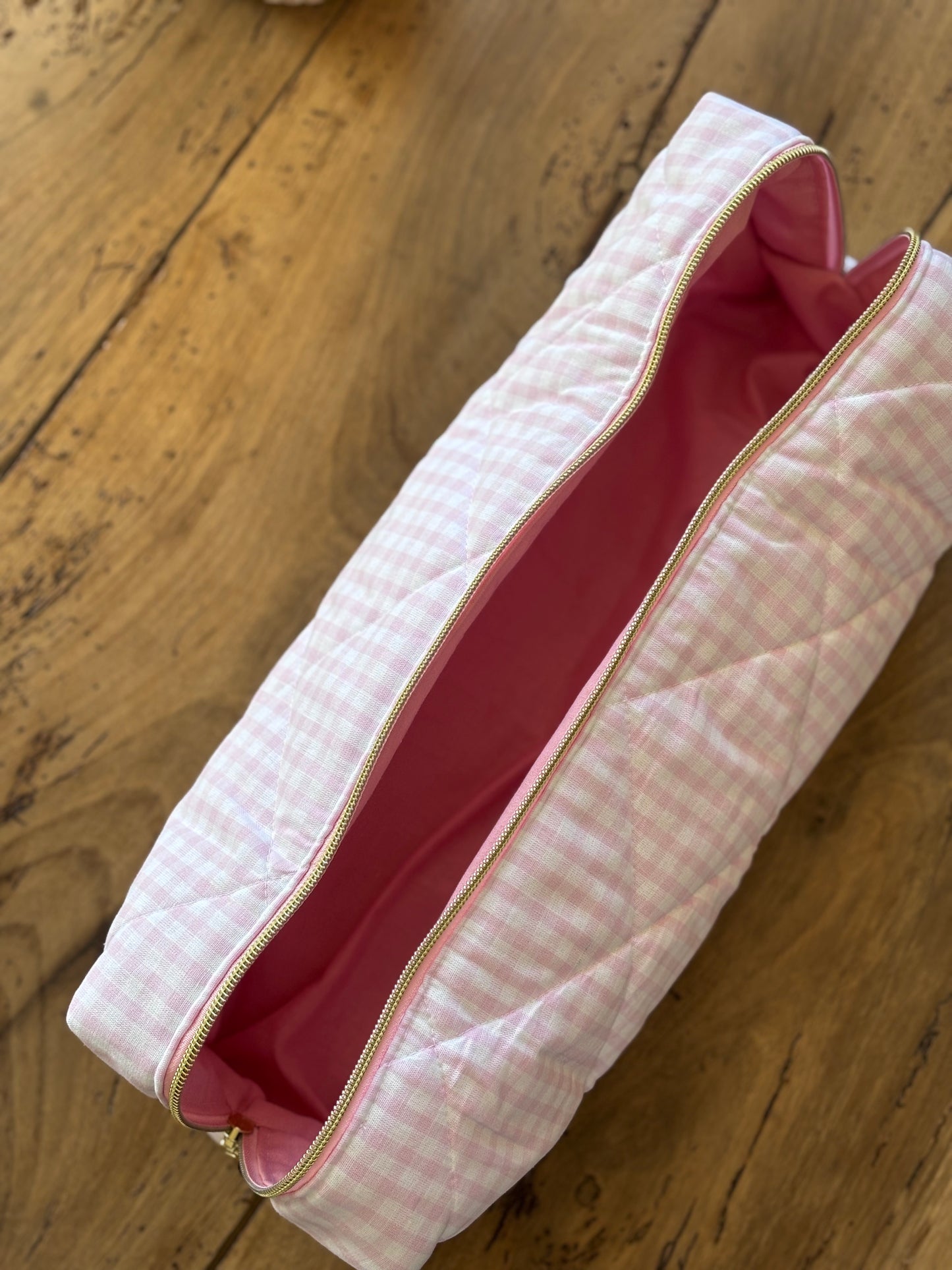 Trousse Louise - trousse vichy rose clair matelassée pour Dyson Airstrait et lisseur
