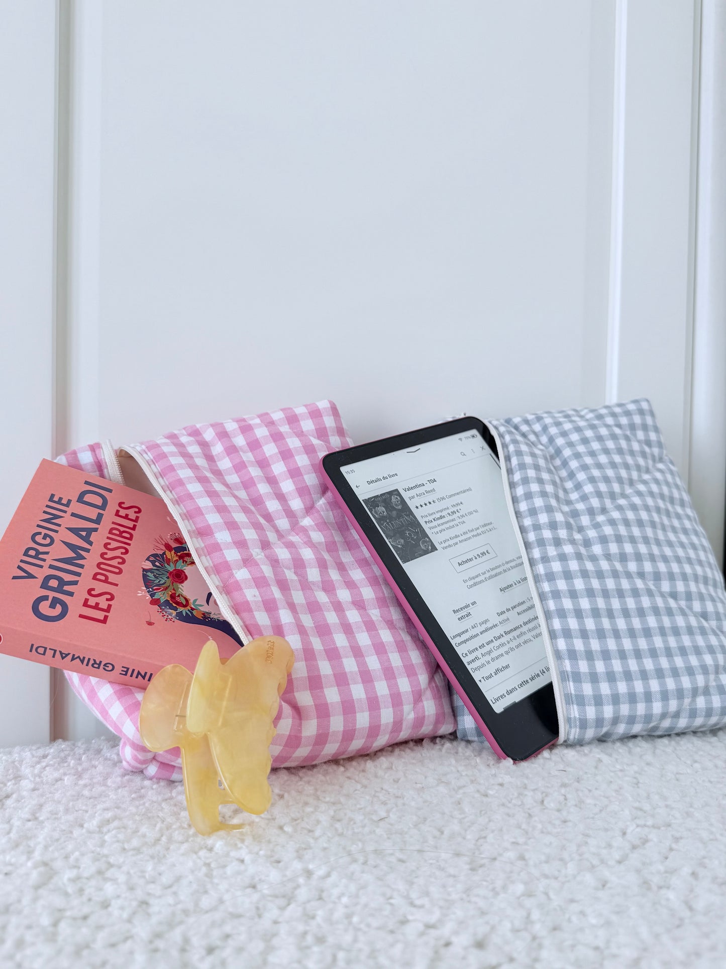 Pochette livre & liseuse Kindle Louise – Vichy rose