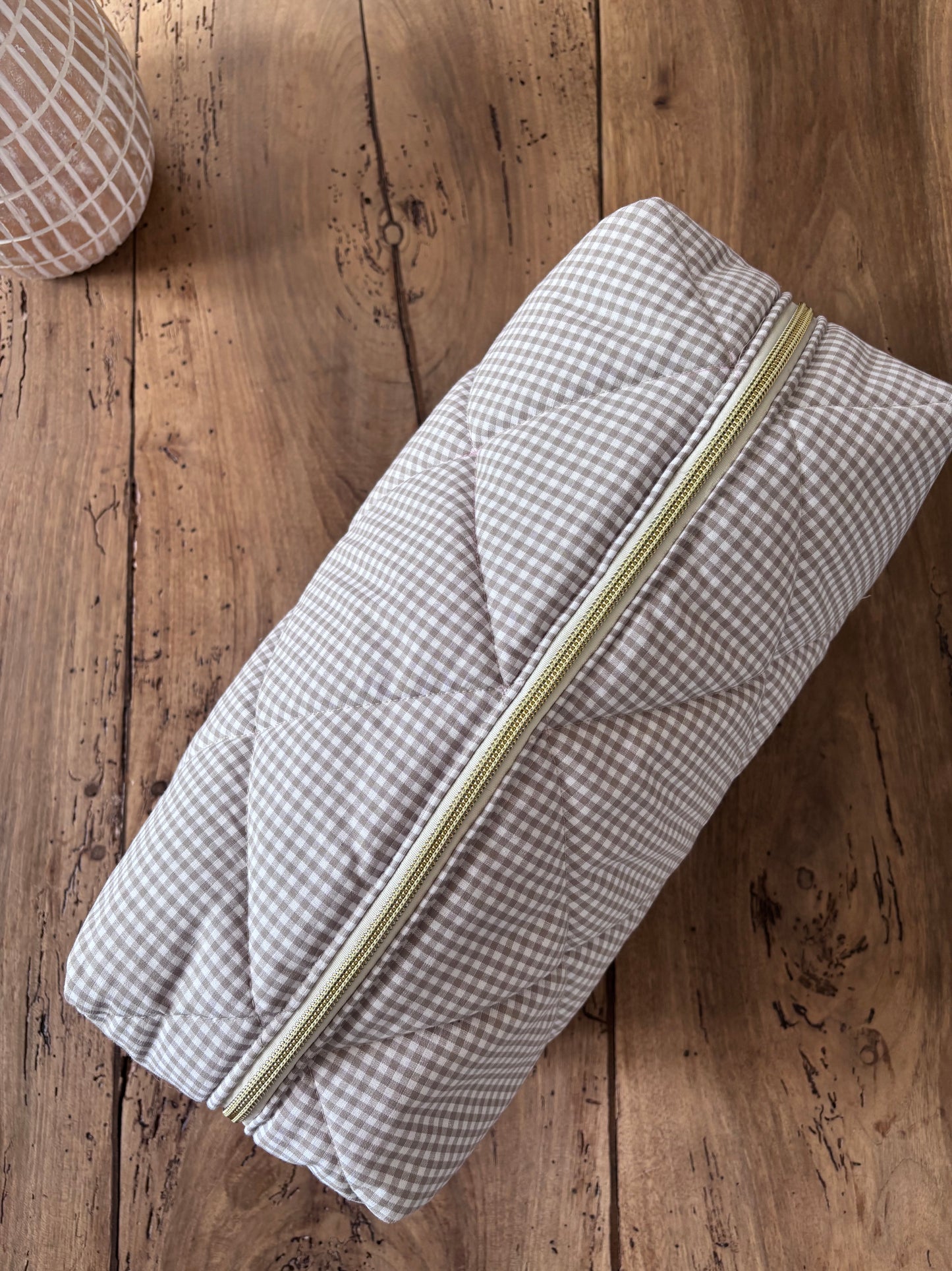 Trousse Camille - trousse vichy sable matelassée pour Dyson Airwrap et Shark Flexstyle