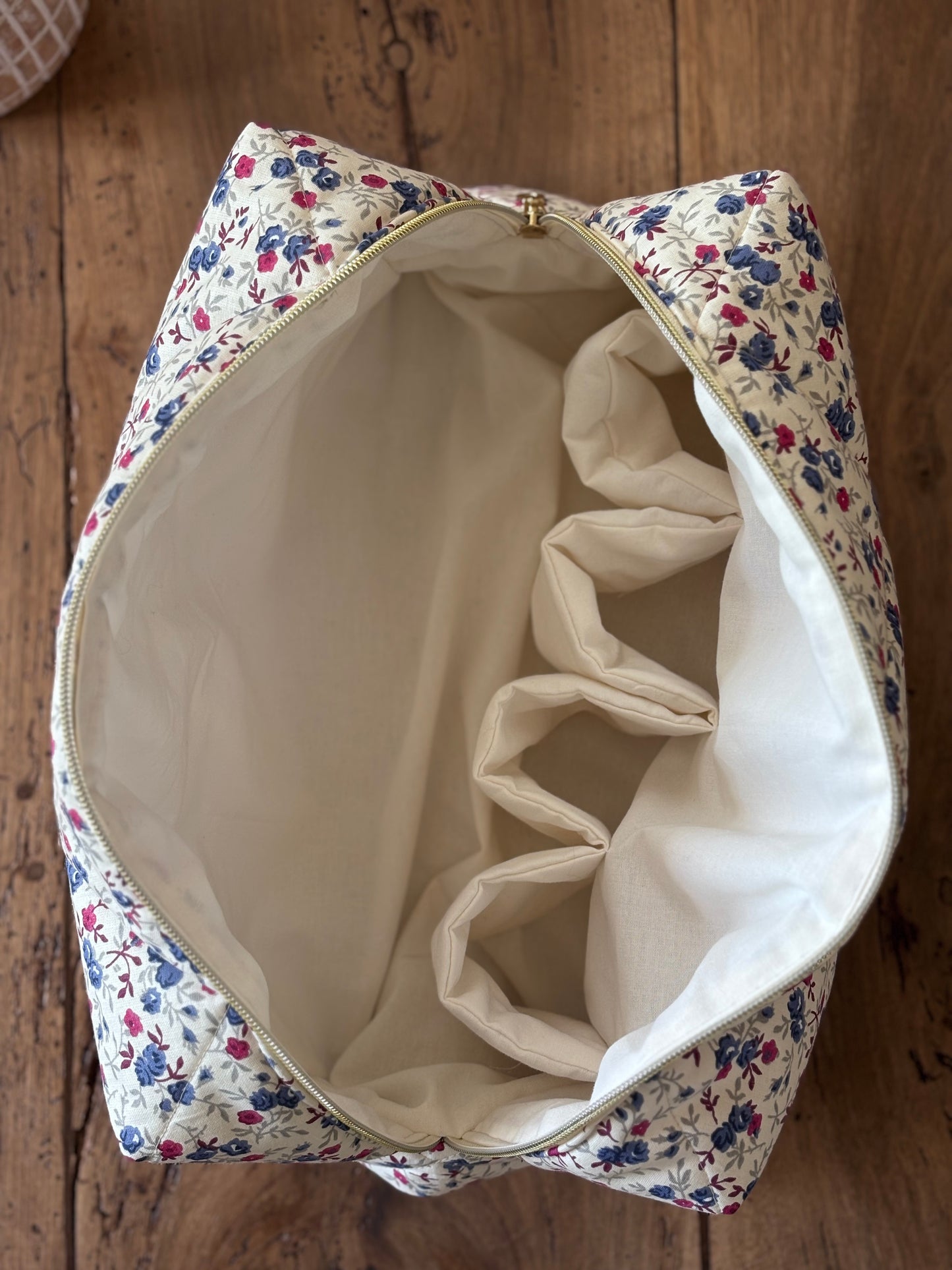 Trousse Juliette - trousse fleurie matelassée pour Dyson Airwrap et Shark Flexstyle