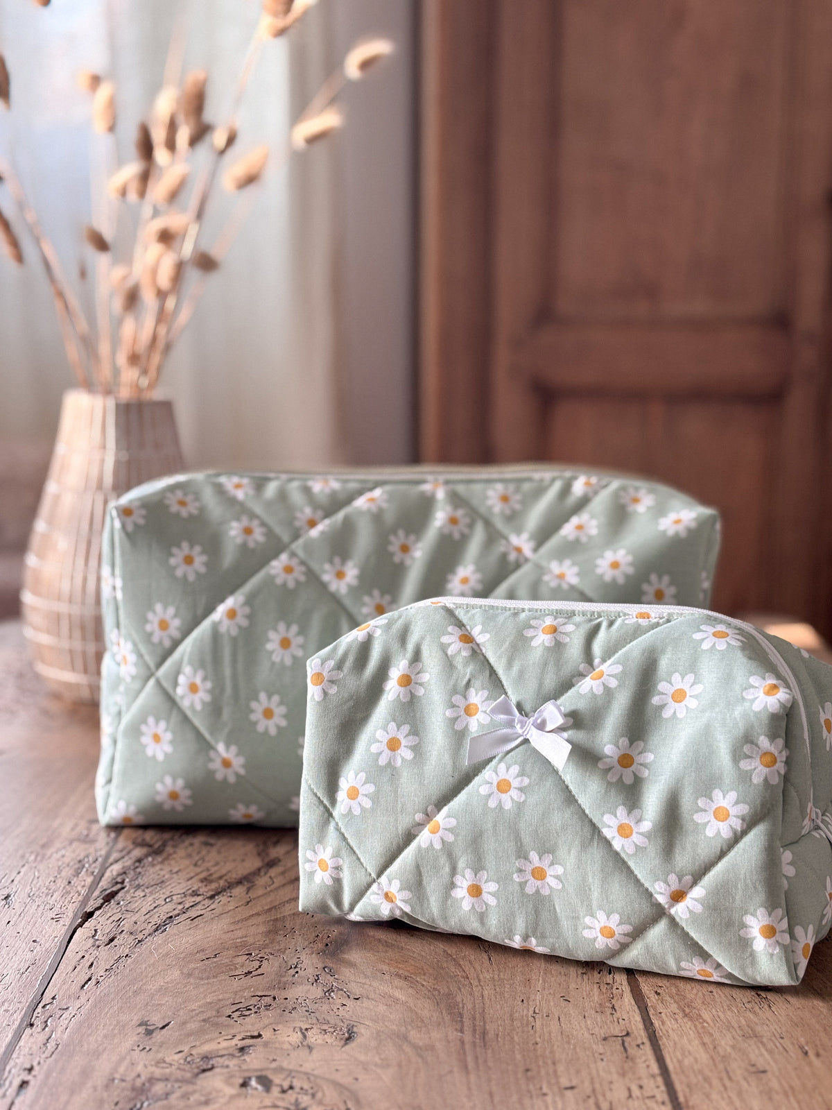 Quilted Pouch for Dyson Airwrap and Shark FlexStyle – Light Pink Gingham