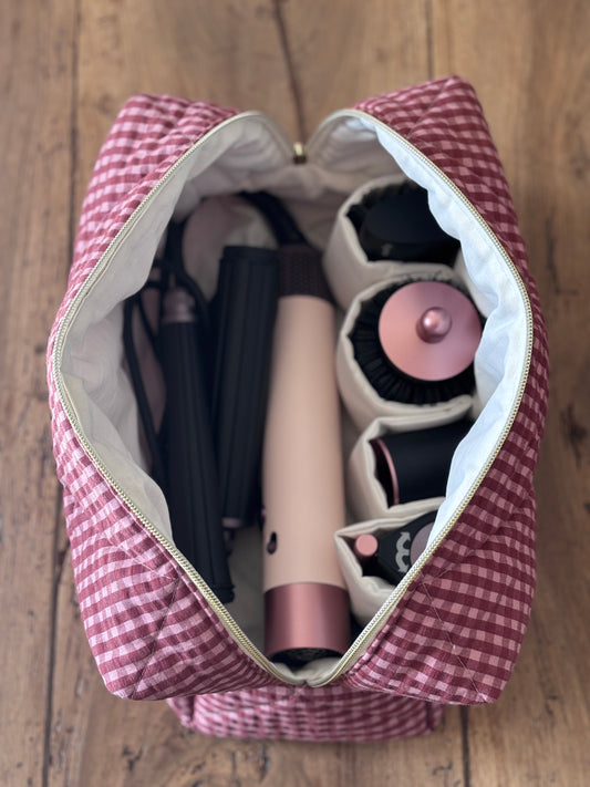 Trousse Zoé - trousse vichy bordeaux et rose matelassée pour Dyson Airwrap et Sharke Flexstyle
