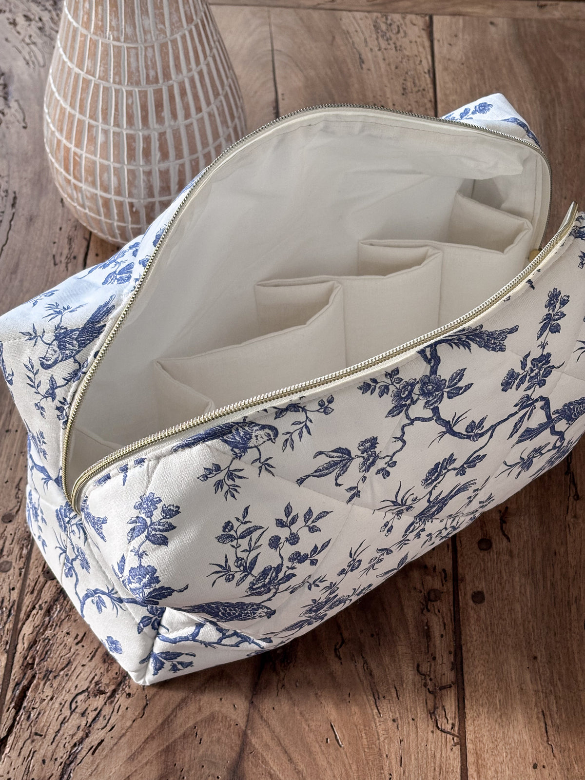 Quilted Pouch for Dyson Airwrap and Shark FlexStyle – Light Pink Gingham