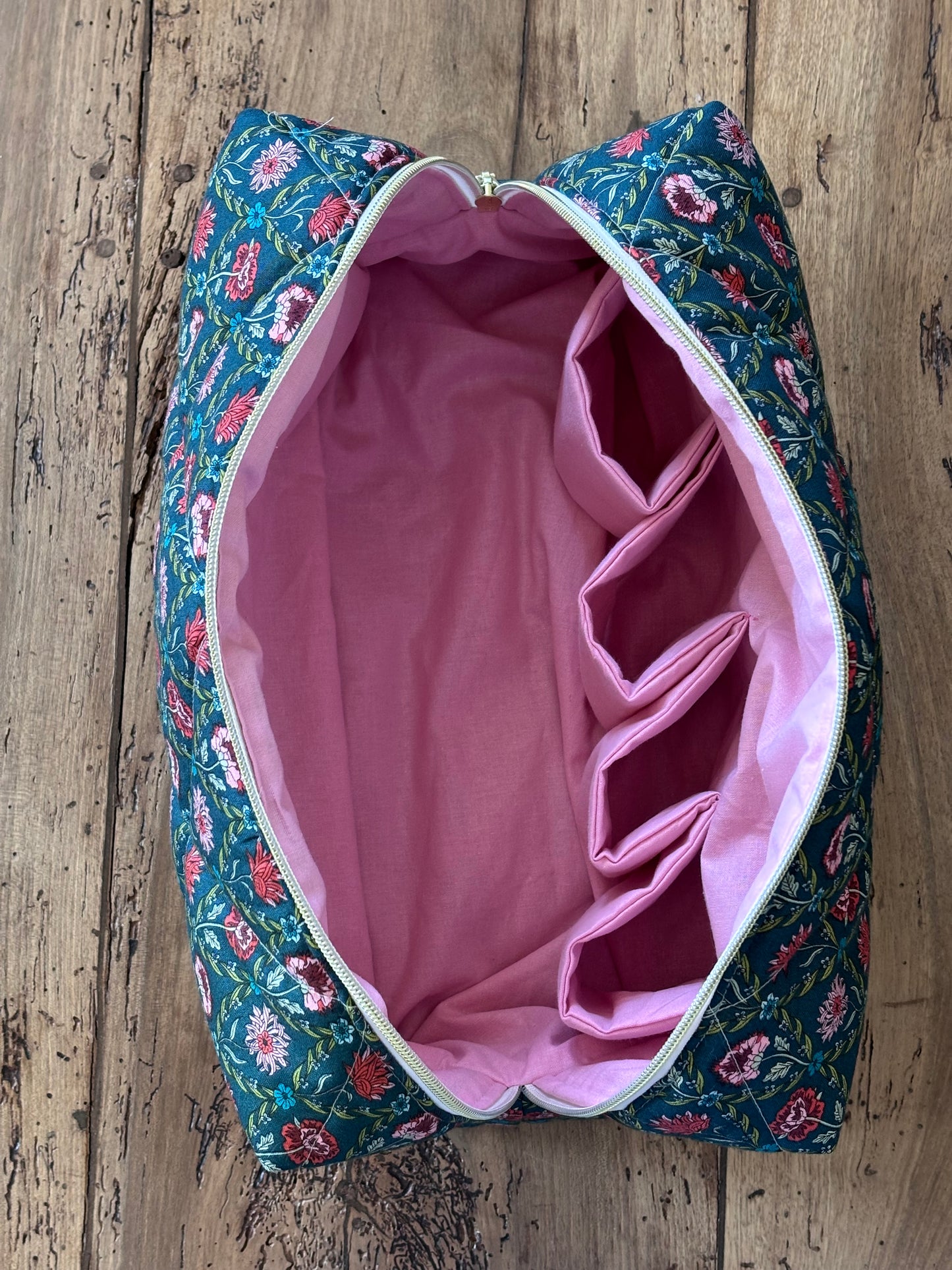 Trousse Augustine - trousse fleurie matelassée pour Dyson Airwrap et Shark Flexstyle
