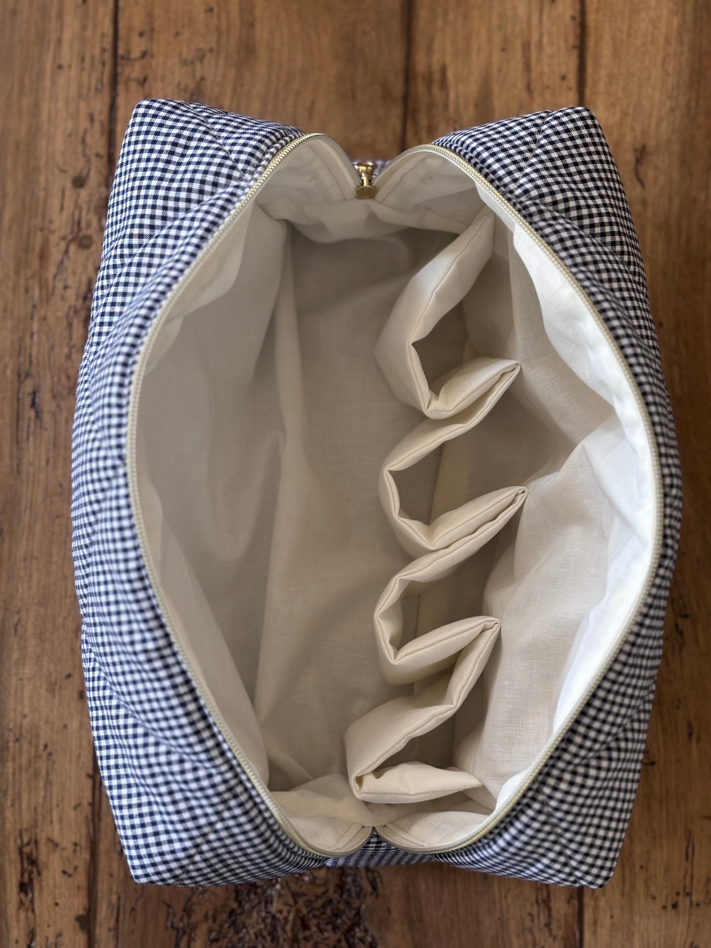 Trousse Camille - trousse vichy marine matelassée pour Dyson Airwrap et Sharkflextyle