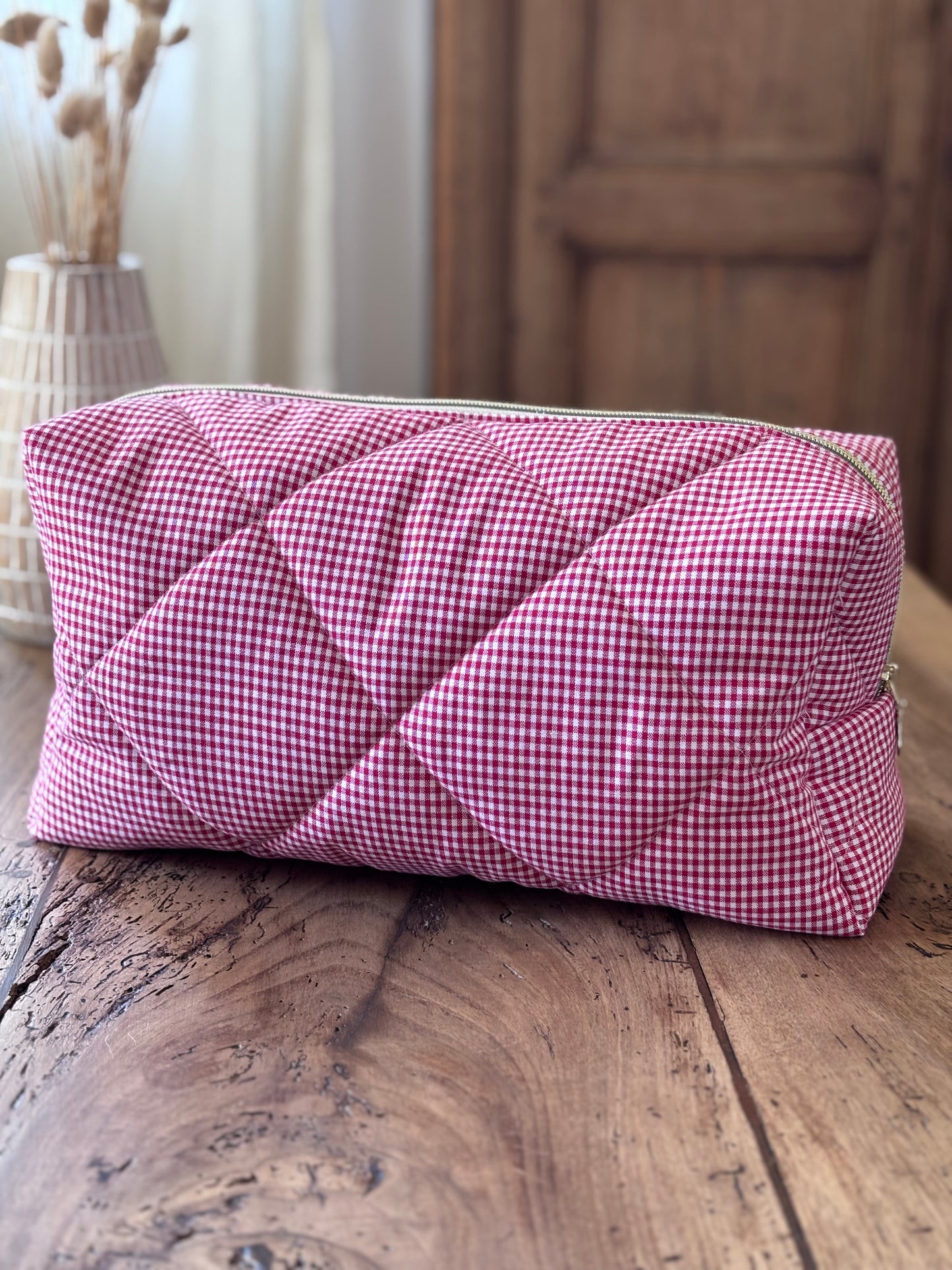 Trousse Camille - trousse vichy rouge matelassée pour Dyson Airwrap et Sharkflextyle