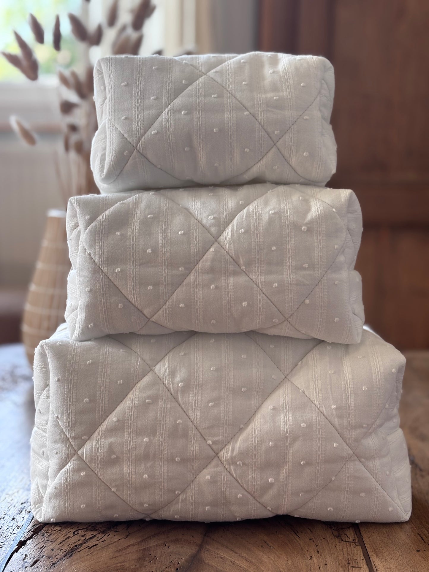 Trousse beauté matelassée Broderie Ecrue