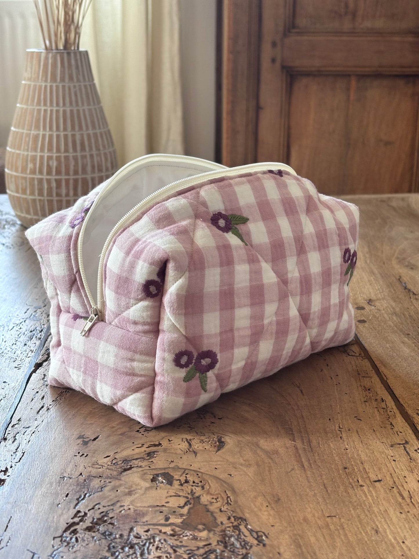 Trousse beauté matelassée Vichy Mauve Brodée