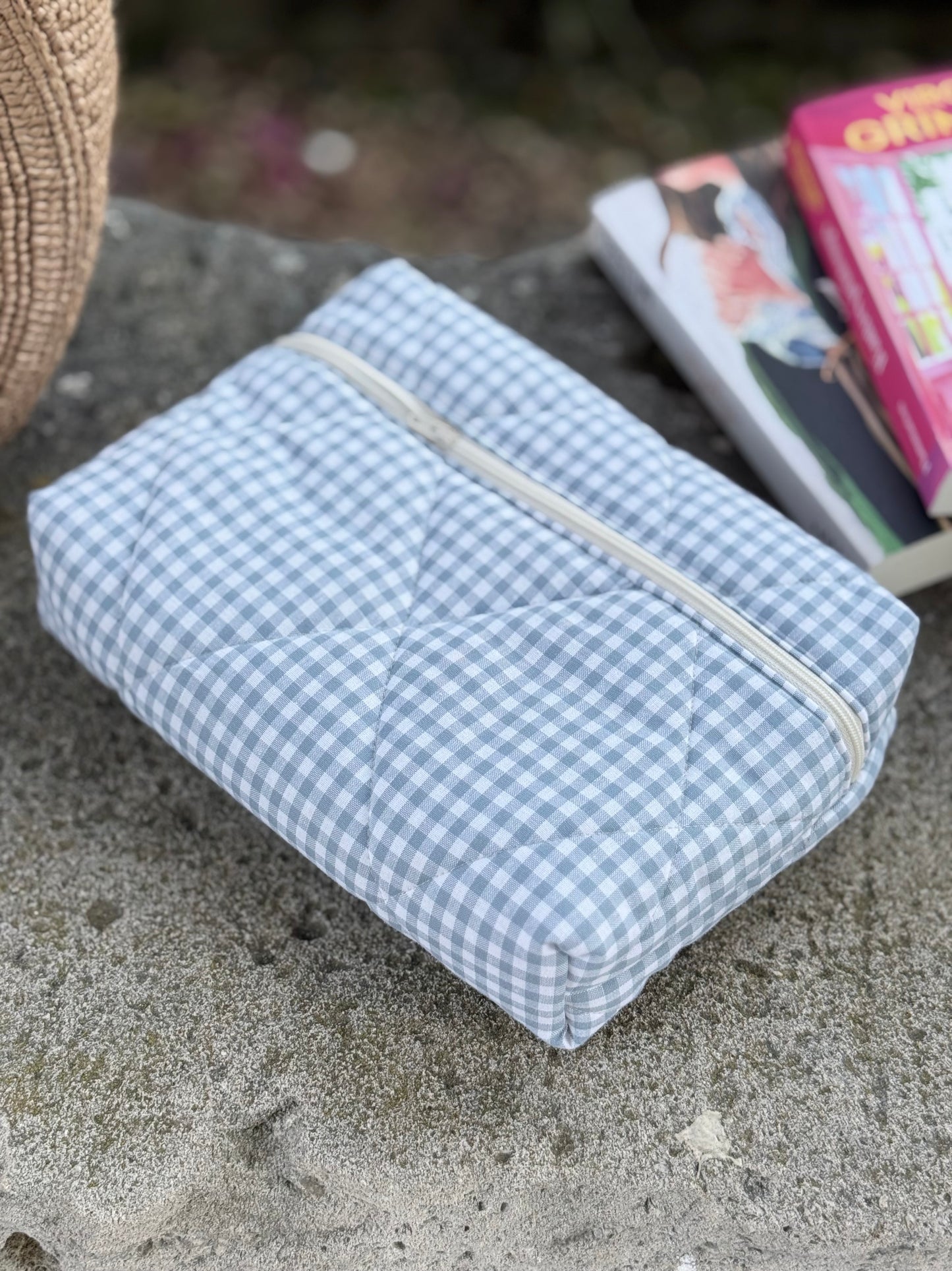 Pochette livre broché Louise – vichy bleu