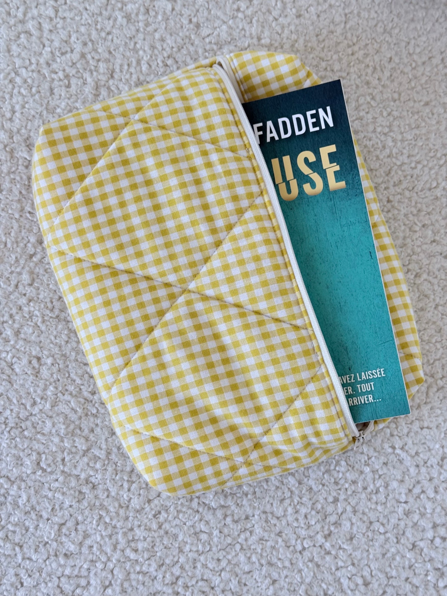 Pochette livre broché Louise – vichy jaune
