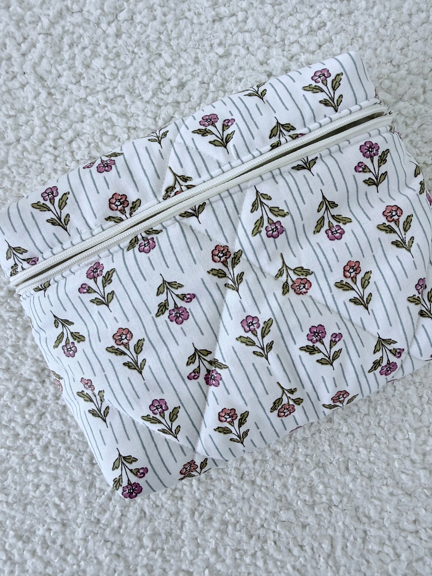 Pochette livre & liseuse Kindle Léonie – fleurie