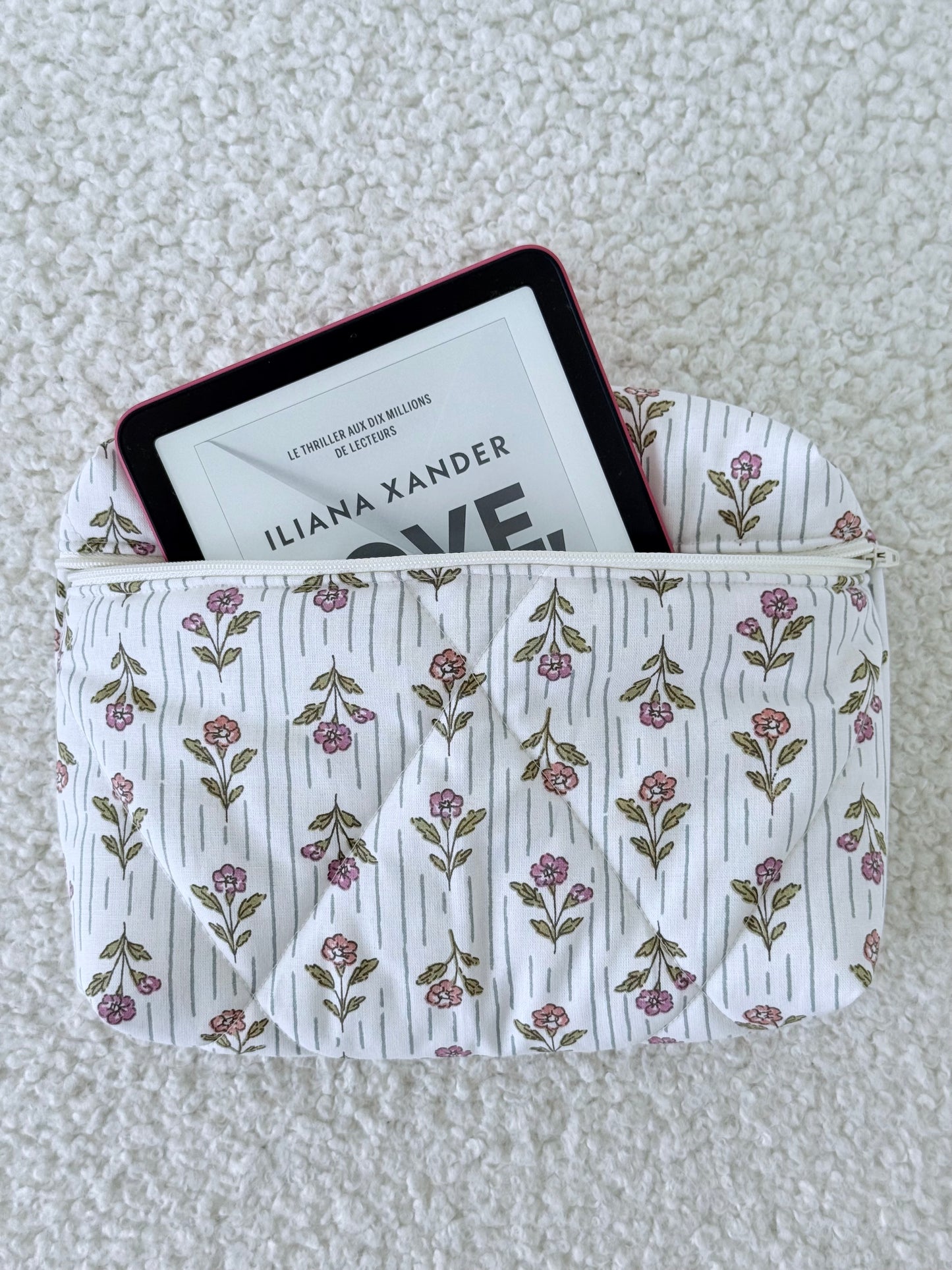 Pochette livre & liseuse Kindle Léonie – fleurie
