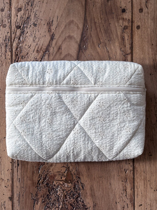 Pochette livre broché - brodée écrue Céleste