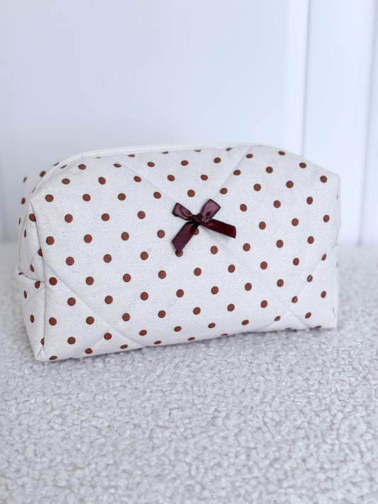Trousse beauté matelassée écrue pois marron – Alma