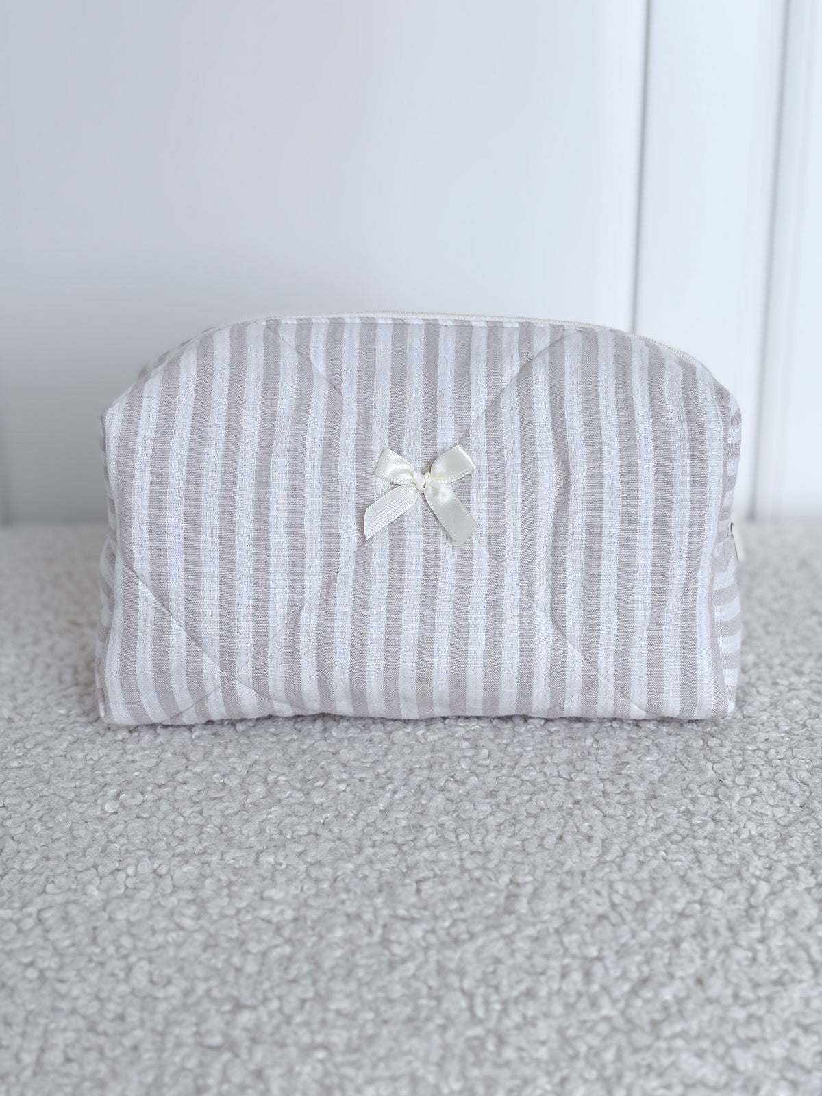 Trousse beauté matelassée rayée écrue beige – Albane