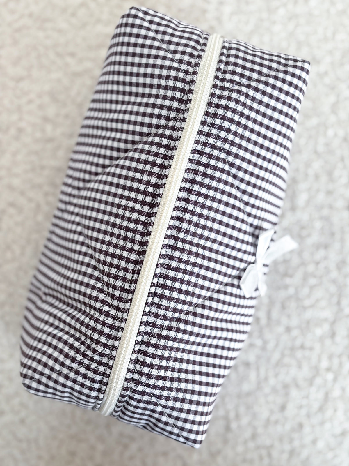 Trousse beauté matelassée vichy marron – Camille